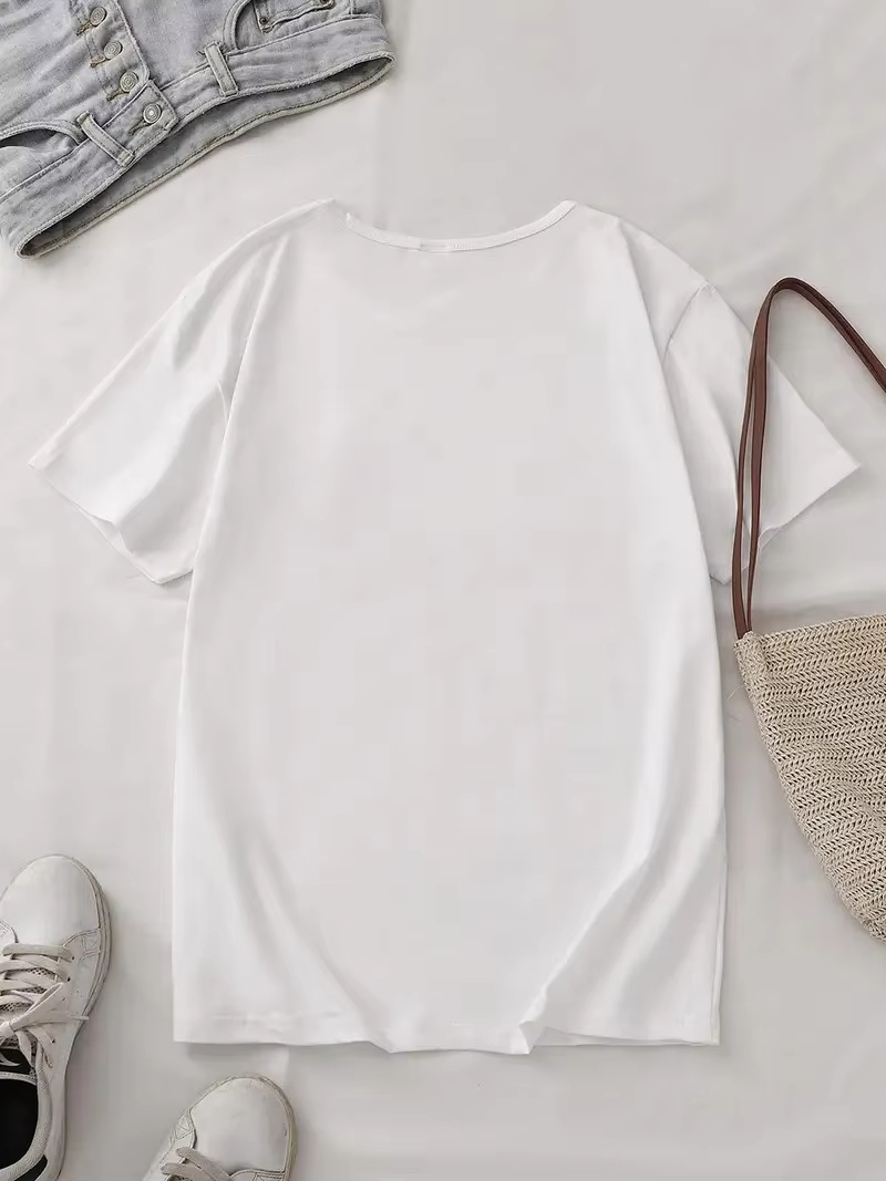 تي شيرت نسائي يحمل رسمًا لشخصي - مراجعة Korean Pants Lifestyle وسعره